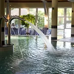 莲花温泉酒店 5* Hévíz