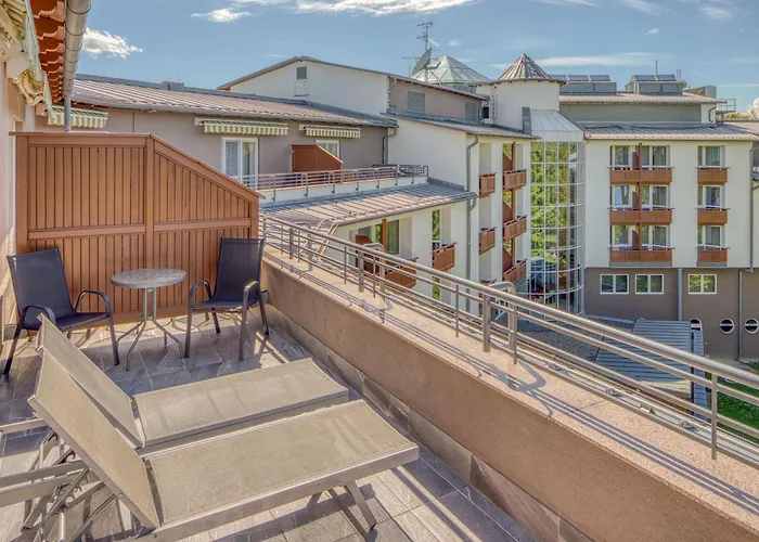 Hotell Lotus Therme &