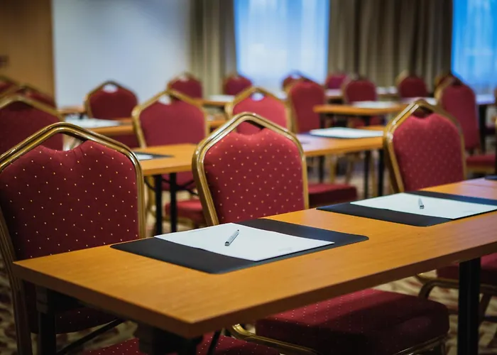 فندق&سبا لوتس ثيرم فندق