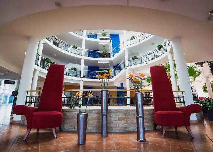 Hotell Lotus Therme &