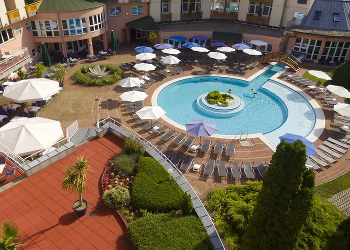 Lotus Therme & Hotell