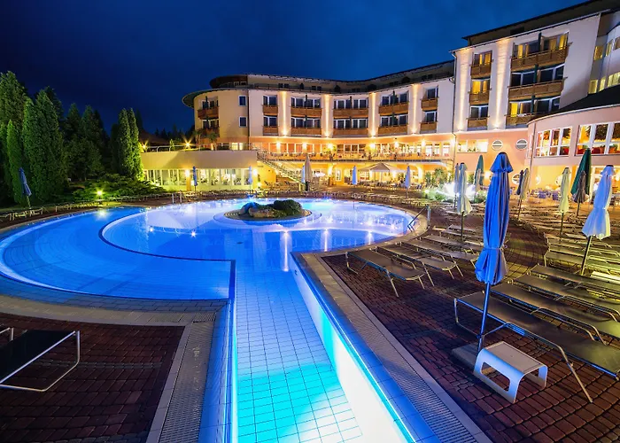 Lotus Therme & Ξενοδοχείο Hévíz