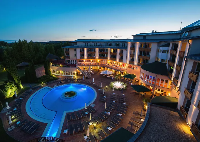 Hotell Lotus Therme &